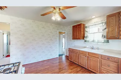 9298 York Road, North Royalton, OH 44133 - Photo 5