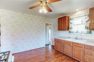 9298 York Rd, North Royalton, OH 44133 - Photo 5