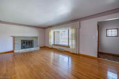 5855 W Ridgewood Drive, Parma, OH 44129 - Photo 5