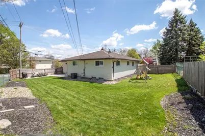 7434 Meadow Lane, Parma, OH 44134 - Photo 39