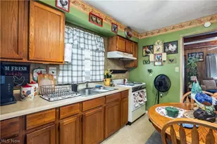 815 Edison Ln, Port Clinton, OH 43452 - Photo 5