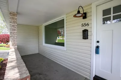 556 Idora Lane, Struthers, OH 44471 - Photo 3