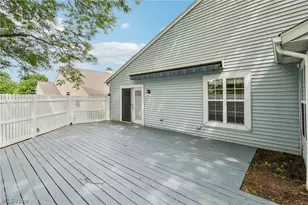 838 Lynnhaven Ln, Akron, OH 44313 - Photo 35