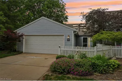 838 Lynnhaven Lane, Akron, OH 44313 - Photo 3