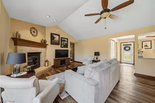 16912 Albion Rd, Strongsville, OH 44136 - Photo 9