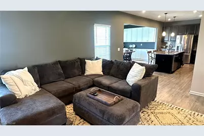 36582 Stockport Mill Drive, North Ridgeville, OH 44039 - Photo 7