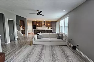 9337 Ellis Way, Strongsville, OH 44136 - Photo 7