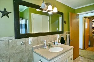 2548 Hilltop Dr, Poland, OH 44514 - Photo 17