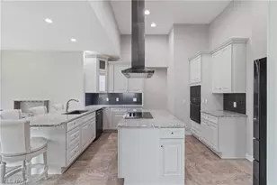 6443 Hills and Dales Rd NW, Canton, OH 44708 - Photo 9