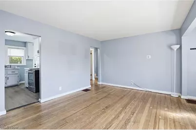 2326 Verneva Street, Zanesville, OH 43701 - Photo 3