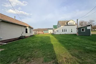 207 Fair St, Quaker City, OH 43773 - Photo 17
