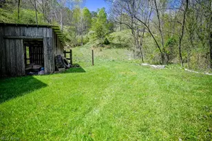 1547 Providence Rd, Elizabeth, WV 26143 - Photo 31