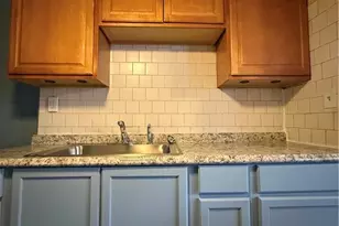 1427 E 252nd St, Euclid, OH 44117 - Photo 9