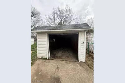 1427 E 252nd Street, Euclid, OH 44117 - Photo 21
