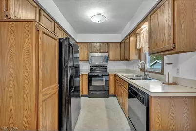 513 Russell Street, Newton Falls, OH 44444 - Photo 9