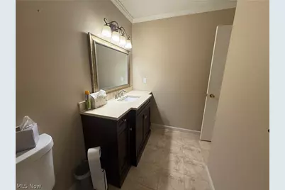 7122 Village Drive, Concord Twp, OH 44060 - Photo 17