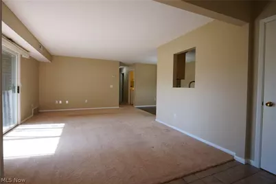7122 Village Drive, Concord Twp, OH 44060 - Photo 5