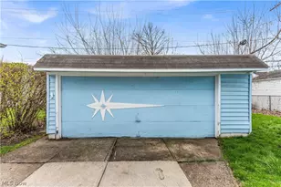19720 Pasnow Ave, Euclid, OH 44119 - Photo 29