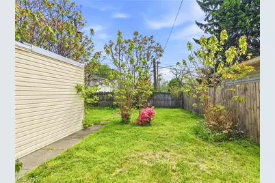 515 E 143rd Street #Downstairs, Loveland, OH 44110 - Photo 19