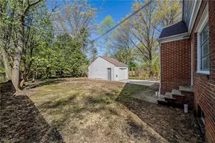 1384 Argonne Rd, South Euclid, OH 44121 - Photo 33