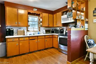 7374 Ranier Trail, Youngstown, OH 44512 - Photo 9