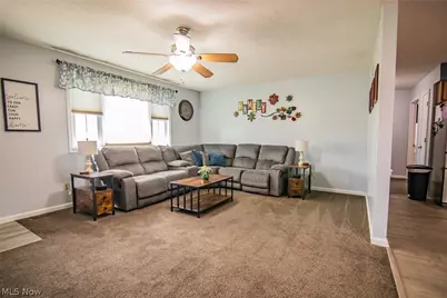 1586 Gene Street, Belpre, OH 45714 - Photo 5