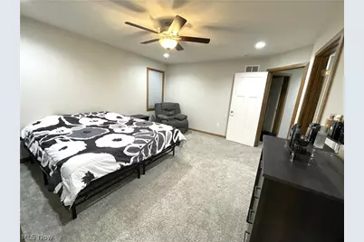 234 E Ohio Avenue, Dover, OH 44622 - Photo 29