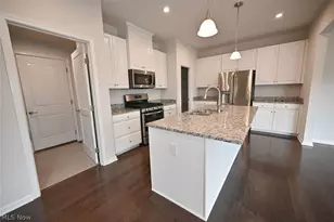 8768 Mavis Trl, Streetsboro, OH 44241 - Photo 13