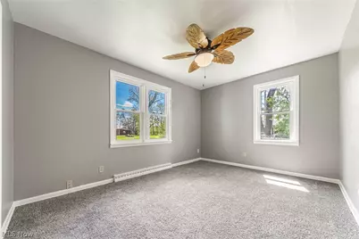 380 Broadway Street, Amherst, OH 44001 - Photo 7