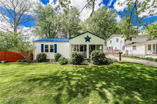 380 Broadway St, Amherst, OH 44001 - Photo 3