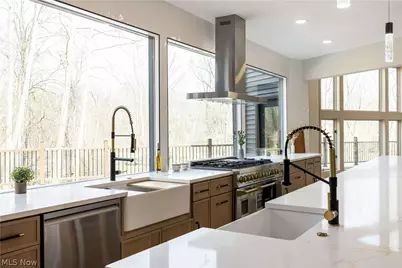 6100 Loch Lomond Court, Solon, OH 44139 - Photo 7