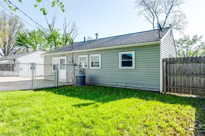 4314 Talbot Lane, Lorain, OH 44055 - Photo 33