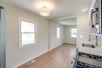 4314 Talbot Lane, Lorain, OH 44055 - Photo 7