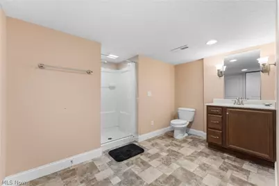 8888 Scotsbury Street NW, Massillon, OH 44646 - Photo 35