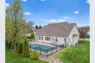 8888 Scotsbury Street NW, Massillon, OH 44646 - Photo 5