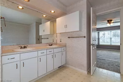 104 Woodbridge Crossing, Chardon, OH 44024 - Photo 21