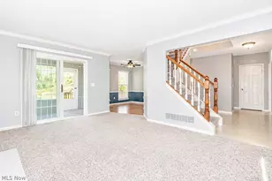 104 Woodbridge Crossing, Chardon, OH 44024 - Photo 3