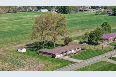 7090 Winfield Strasburg Road NW, Strasburg, OH 44680 - Photo 5