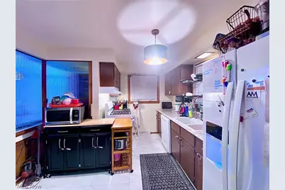 24350 Stephen Avenue, Euclid, OH 44123 - Photo 9