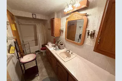 239 Fairview Street, Louisville, OH 44641 - Photo 19