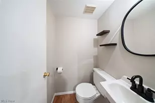 723 Tollis Pkwy, Grandview Heights, OH 44147 - Photo 21