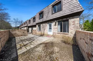 723 Tollis Pkwy, Grandview Heights, OH 44147 - Photo 3