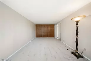 723 Tollis Pkwy, Grandview Heights, OH 44147 - Photo 35