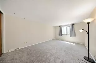 723 Tollis Pkwy, Grandview Heights, OH 44147 - Photo 23