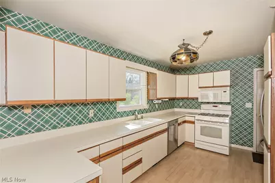 13310 Cedar Acres Drive, Chesterland, OH 44026 - Photo 15