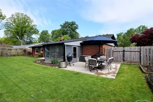 28601 Holly Dr, North Olmsted, OH 44070 - Photo 25