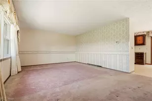 8285 Southwood Dr NW, North Canton, OH 44720 - Photo 7