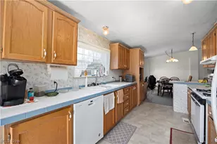 69 Mirage Ave, Amherst, OH 44001 - Photo 15