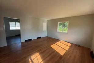 2227 Ogden Ave NW, Warren, OH 44483 - Photo 3