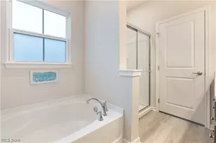 342 E Reno Dr, Louisville, OH 44641 - Photo 29